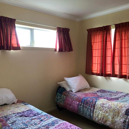 Korimako Ridge - Lake Hawea Holiday Home מראה חיצוני תמונה